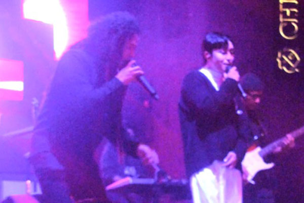 Kabar Hangat: Semarak Konser Nostalgia Stinky di F3X Bandung, Penonton Larut dalam Tembang ‘Mungkinkah’