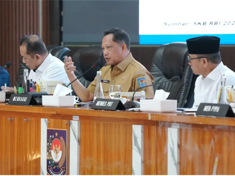 Kabar Hangat: Mendagri Imbau Kepala Daerah Dukung Proses Verifikasi dan Validasi Kopdeskel